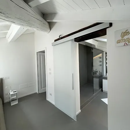 Casa Sul Glicine *