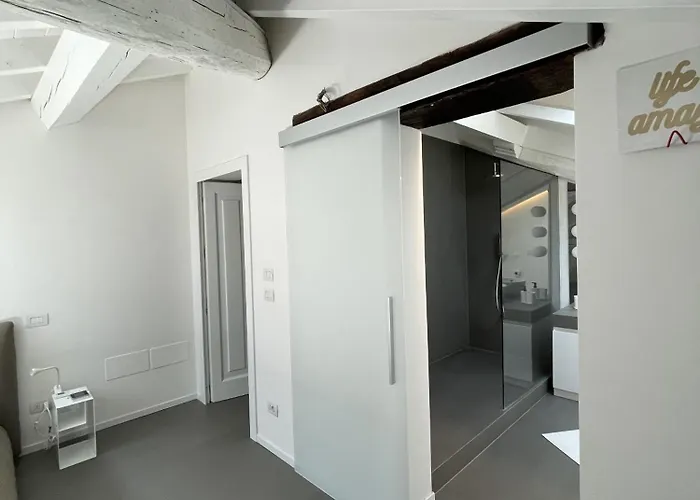 Casa Sul Glicine *